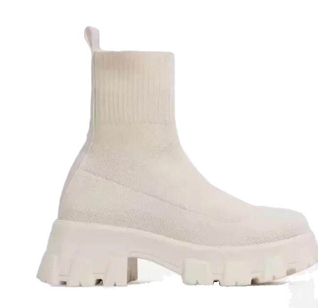 NY Chunky Socks Ivory Boots